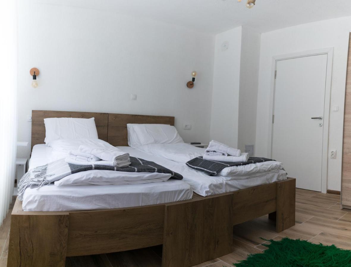 Appartamento Casa Al Tagas Kruševo Esterno foto
